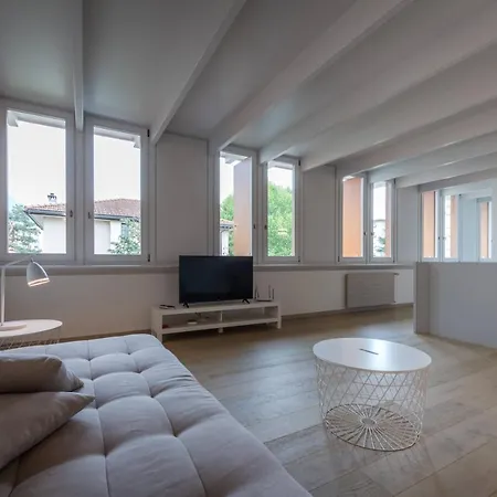 Modern In Lugano לוגאנו