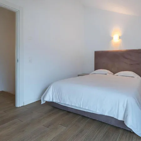 Modern In Lugano * לוגאנו