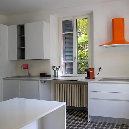 Modern In Lugano לוגאנו